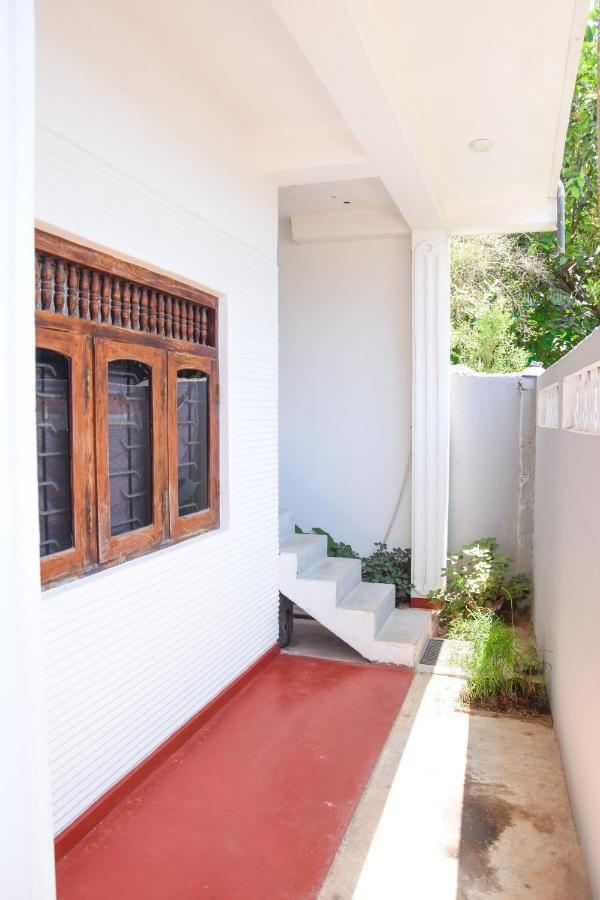Tharaka Homestay Weligama Exterior foto